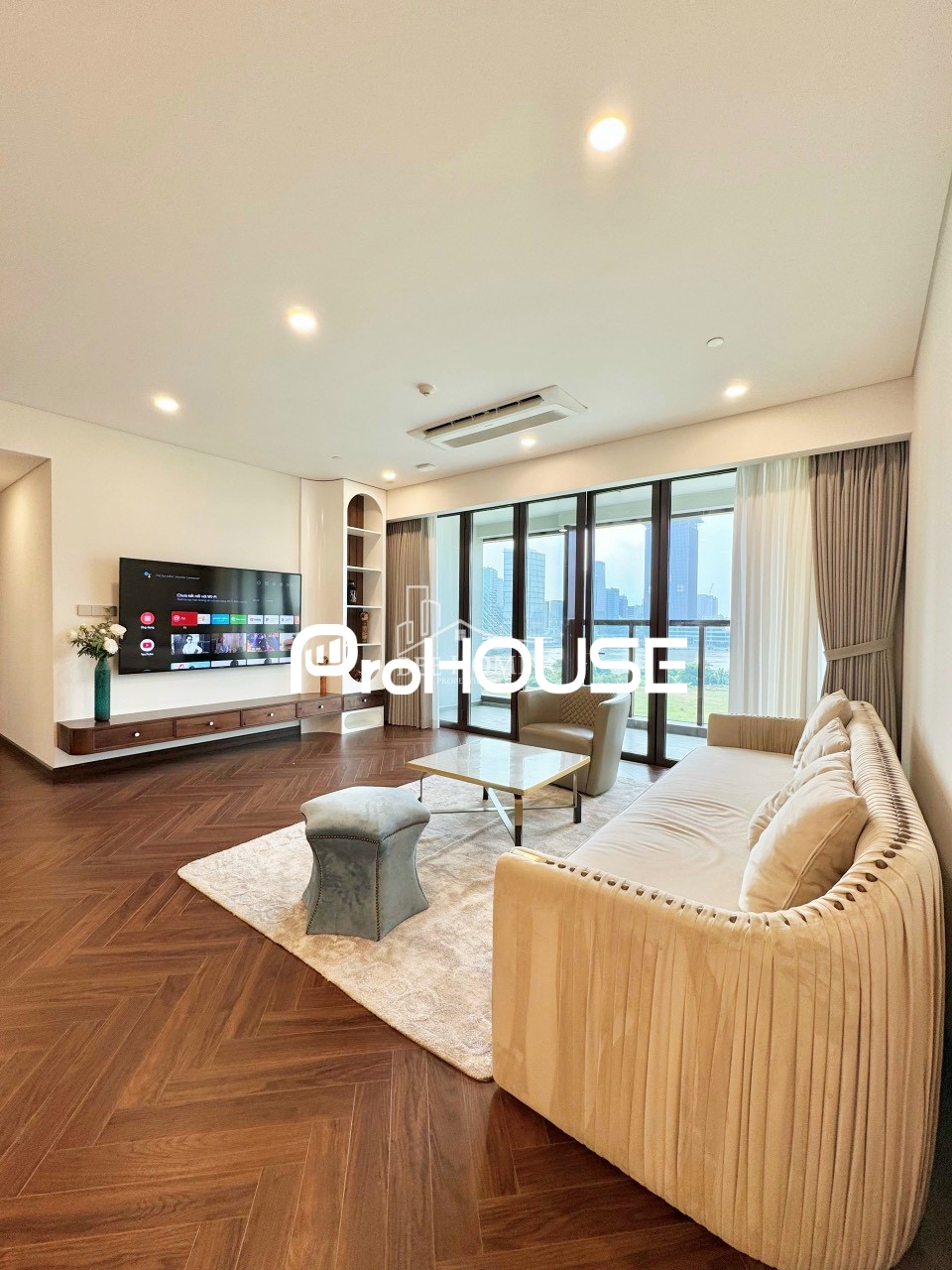 View of Amazing 4-bedroom apartment for rent in The Galleria Residence - The ...